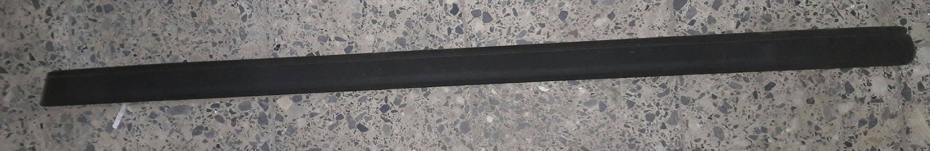 جريدة جنب باب امامى 124 L