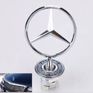 نجمة امامى بالقاعدة