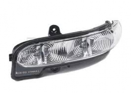 TURN SIGNAL LIGHT ASSEMBLY RIGHT