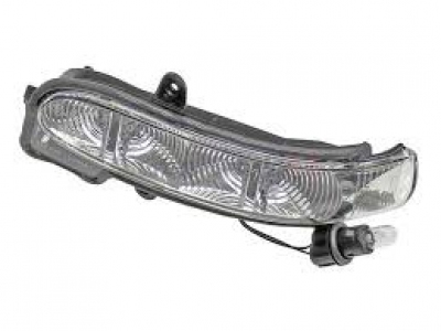 TURN SIGNAL LIGHT ASSEMBLY RIGHT