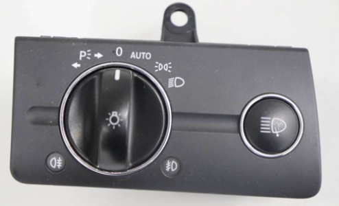 مفتاح نور + بخاخ على الفانوس امامى